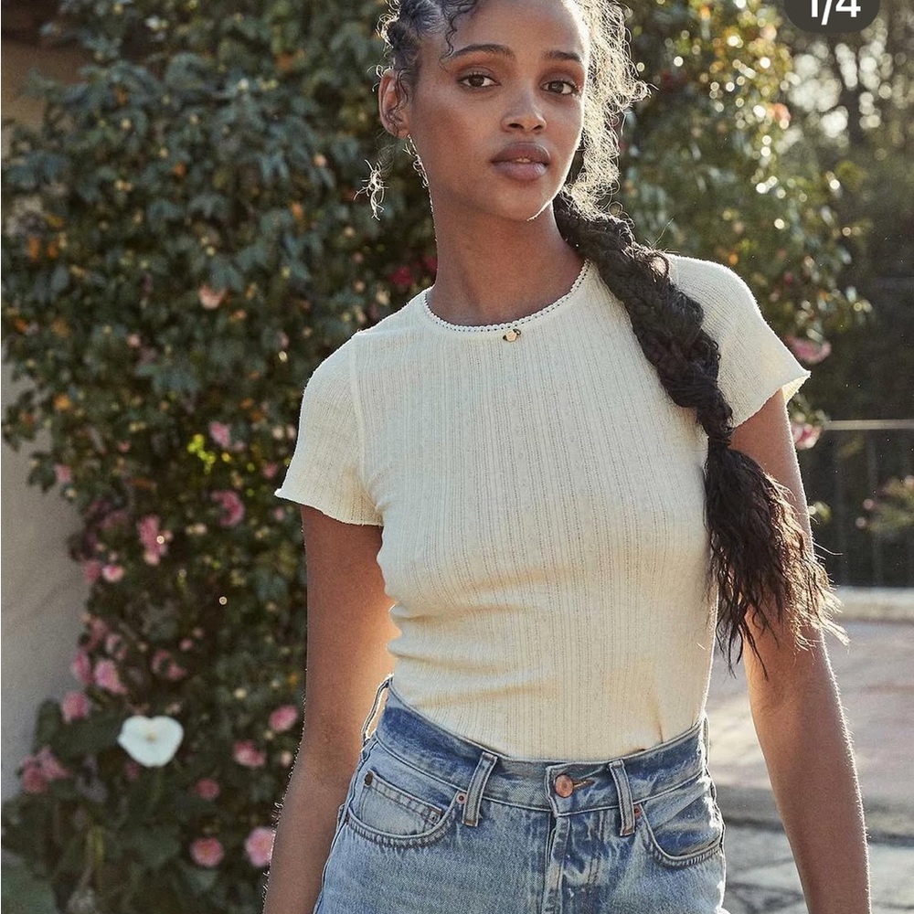 Doen Ivory Ribbed Short Sleeve Tee